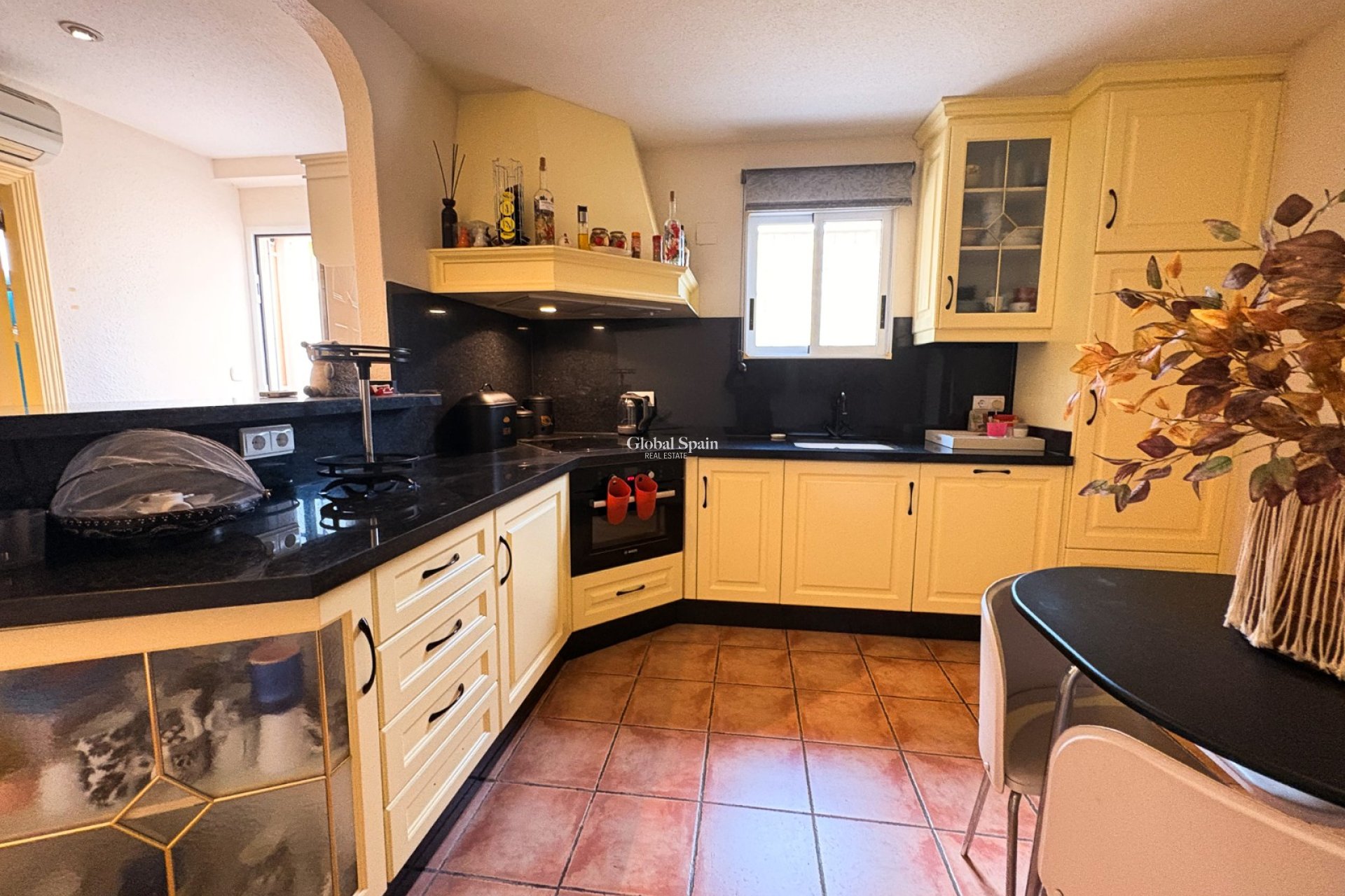 Resale - VILLA -
BENIJÓFAR