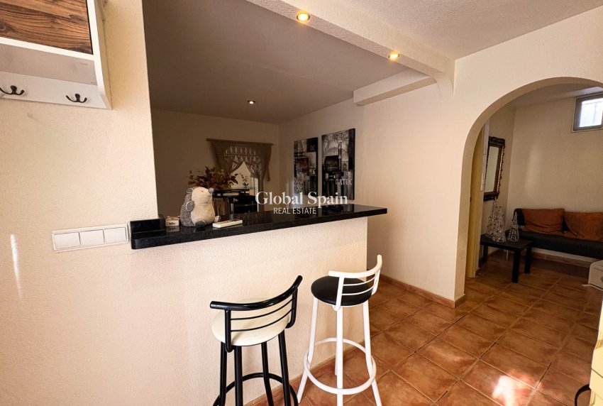 Resale - VILLA -
BENIJÓFAR