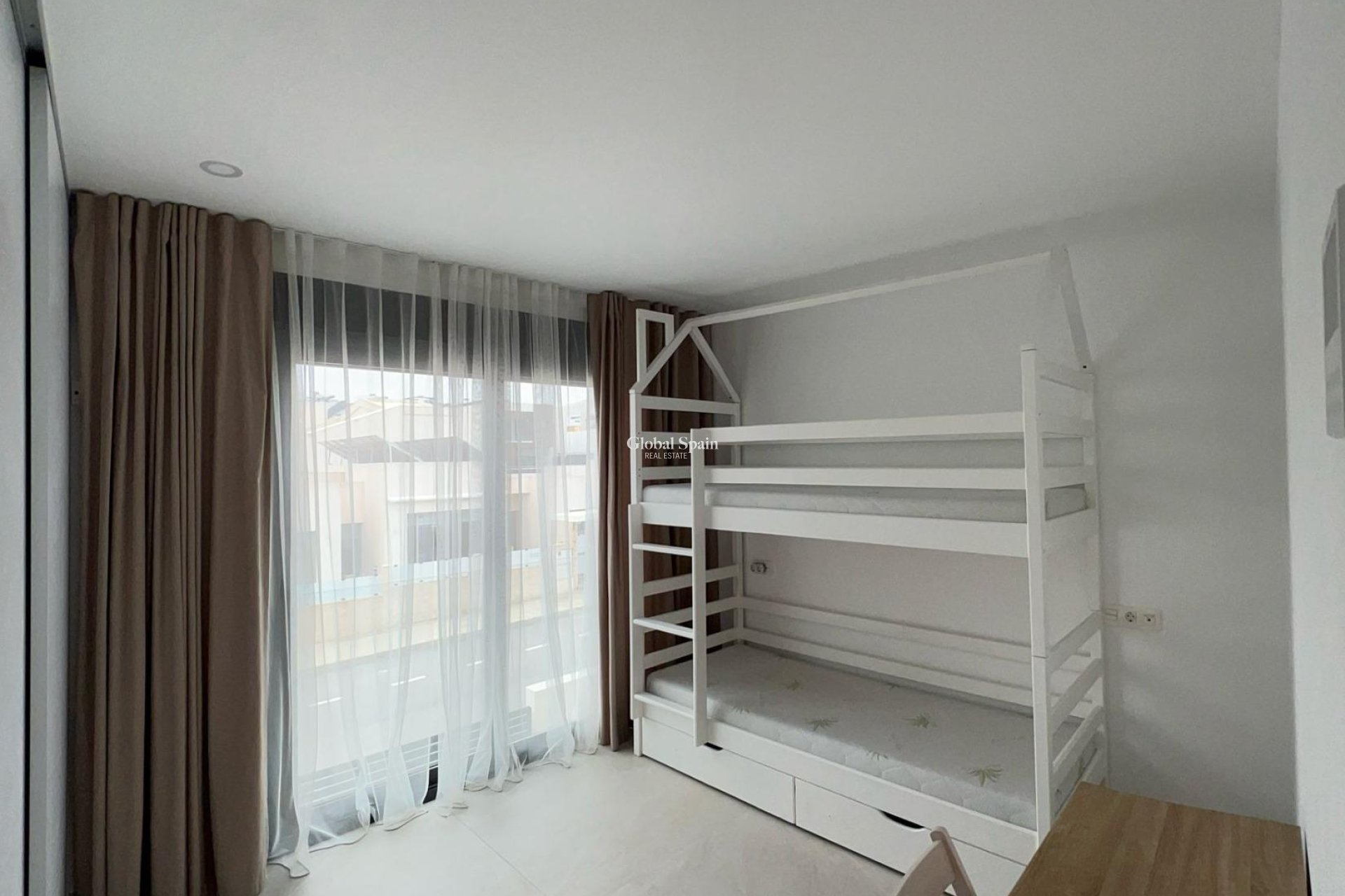 Resale - VILLA -
BENIJÓFAR