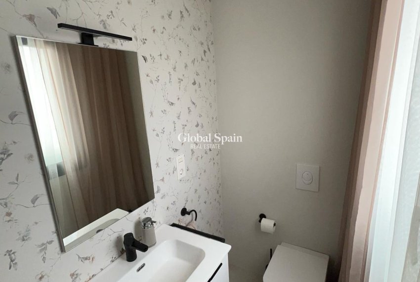 Resale - VILLA -
BENIJÓFAR