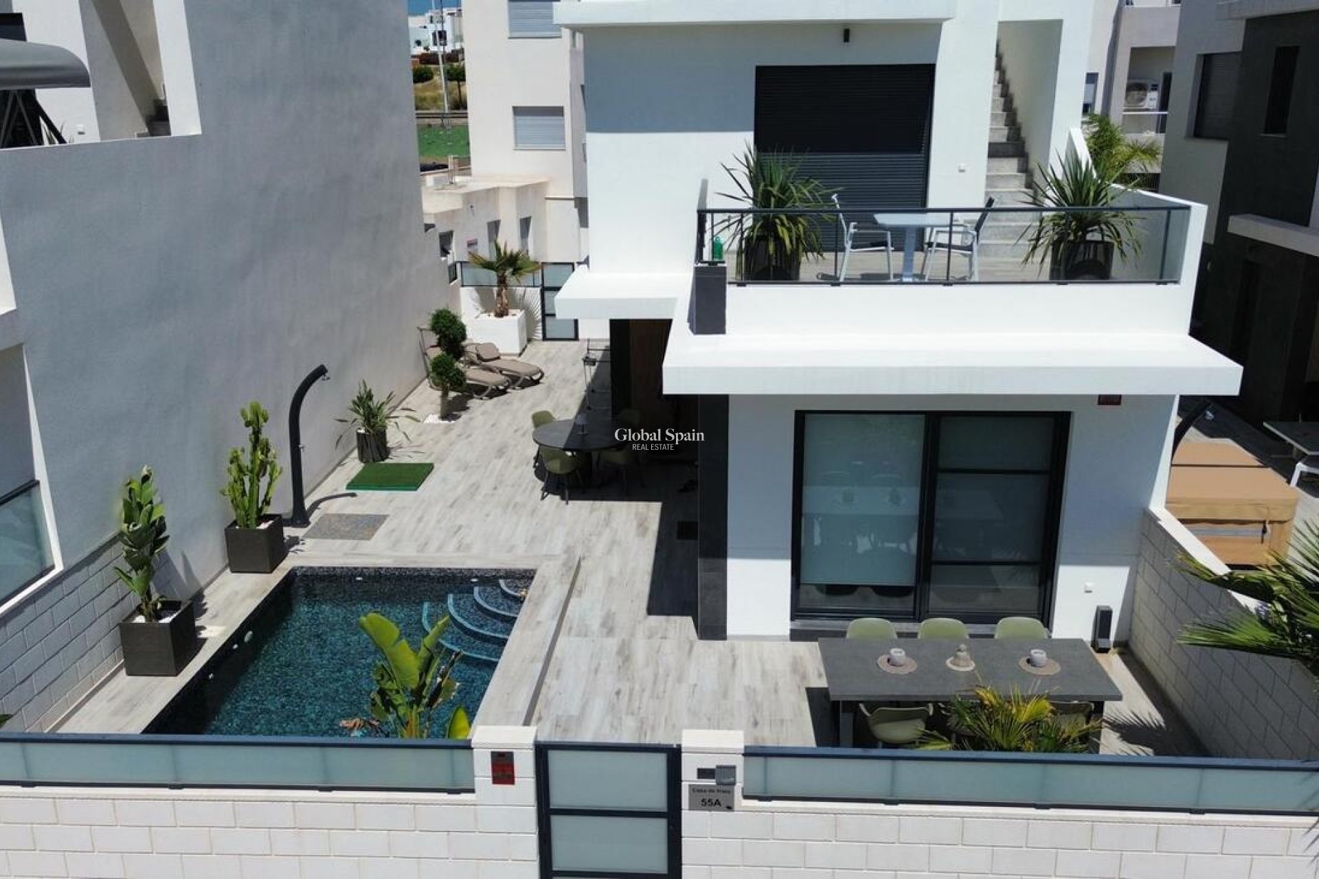 Resale - VILLA -
BENIJÓFAR