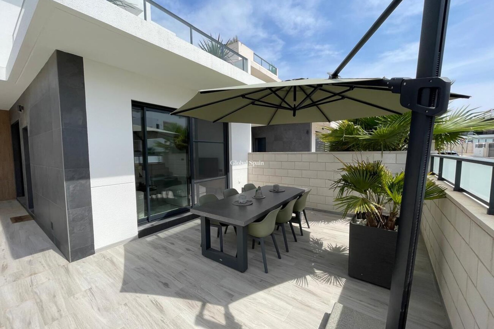 Resale - VILLA -
BENIJÓFAR