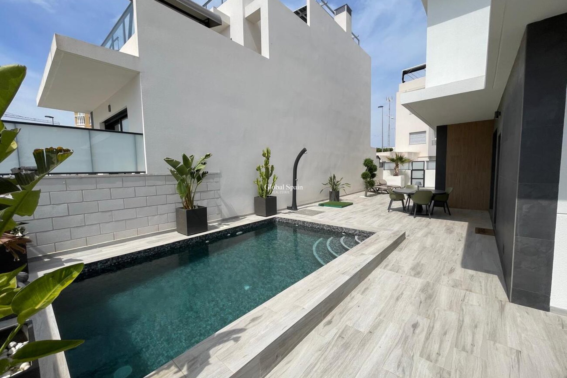 Resale - VILLA -
BENIJÓFAR