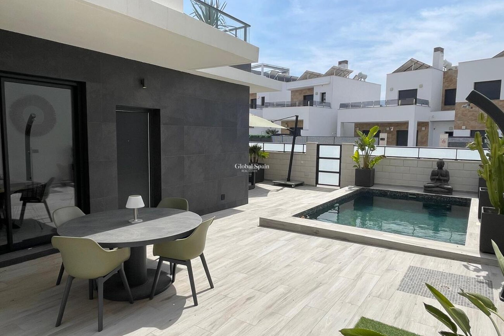 Resale - VILLA -
BENIJÓFAR
