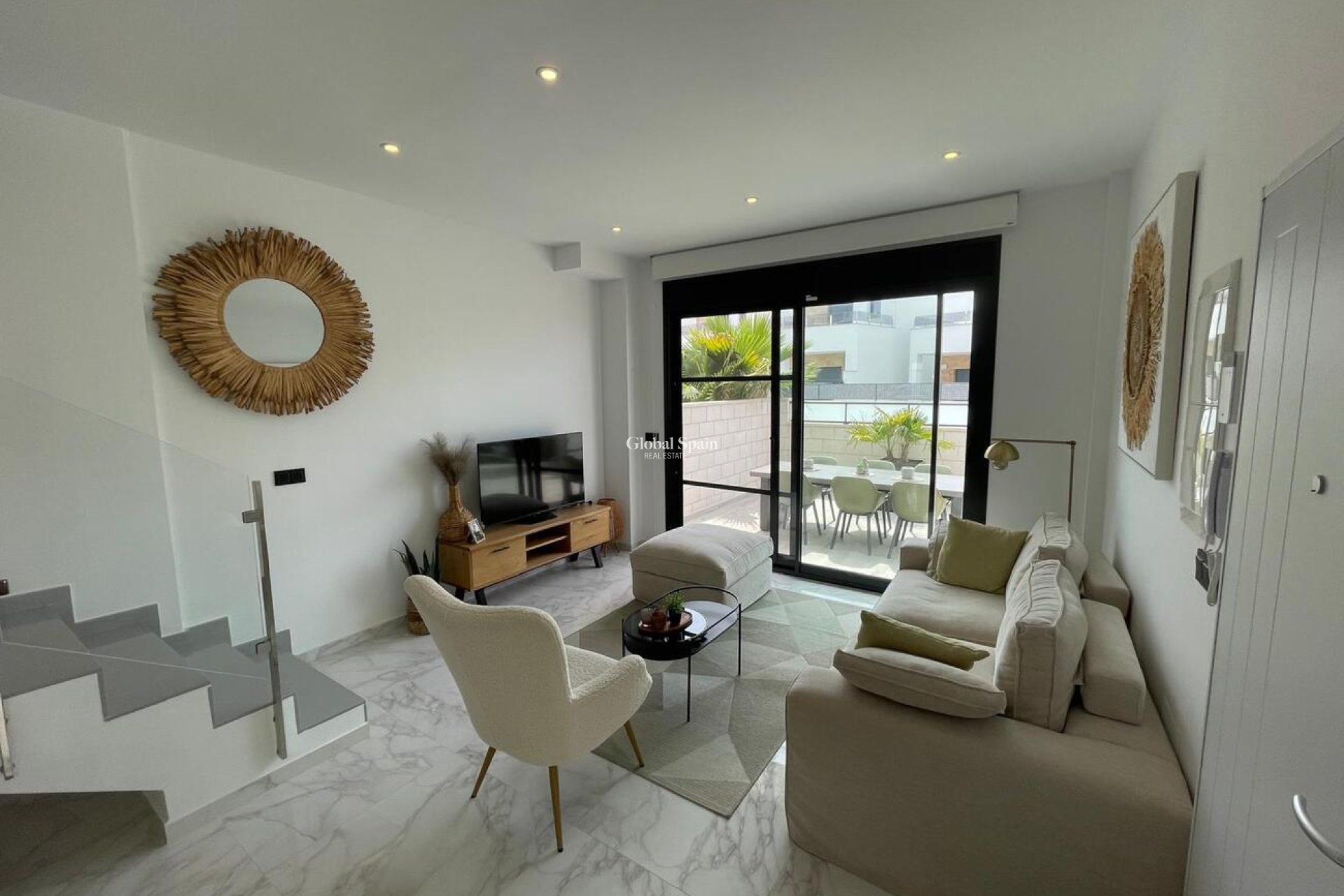 Resale - VILLA -
BENIJÓFAR