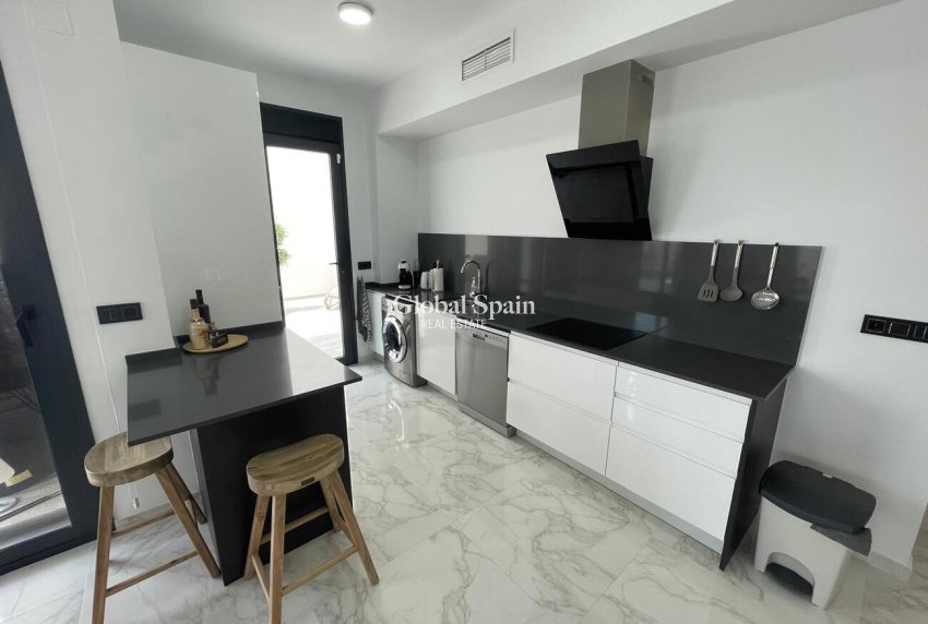 Resale - VILLA -
BENIJÓFAR