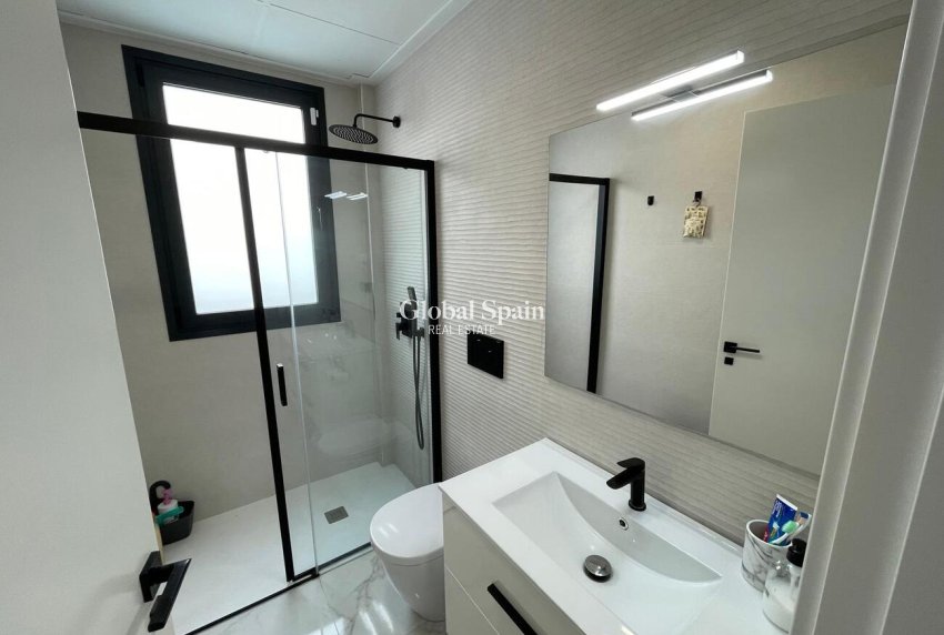 Resale - VILLA -
BENIJÓFAR