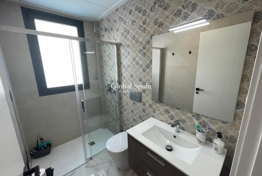Resale - VILLA -
BENIJÓFAR