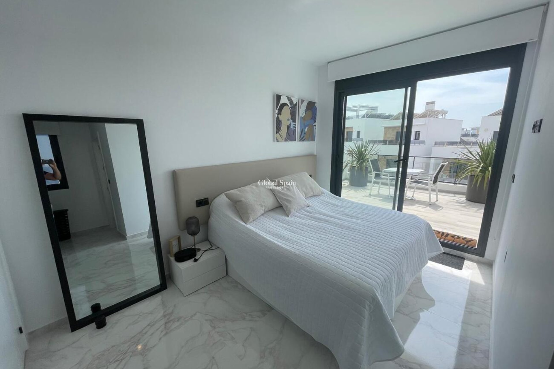 Resale - VILLA -
BENIJÓFAR