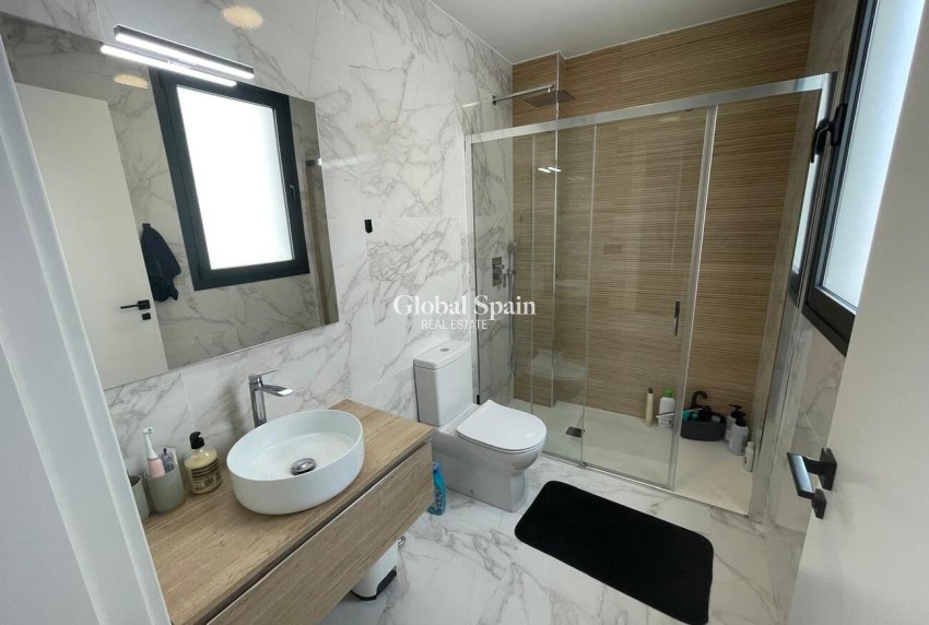 Resale - VILLA -
BENIJÓFAR