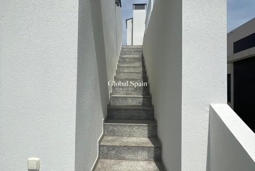 Resale - VILLA -
BENIJÓFAR