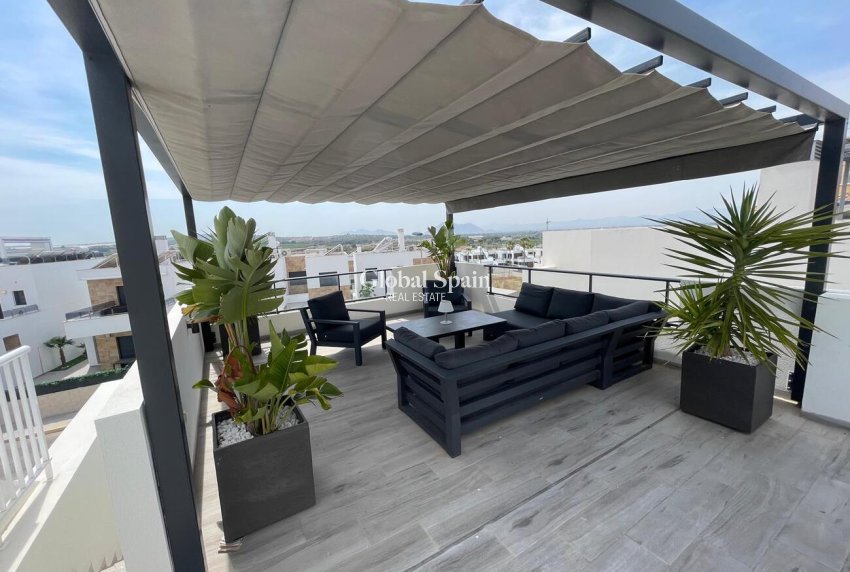 Resale - VILLA -
BENIJÓFAR