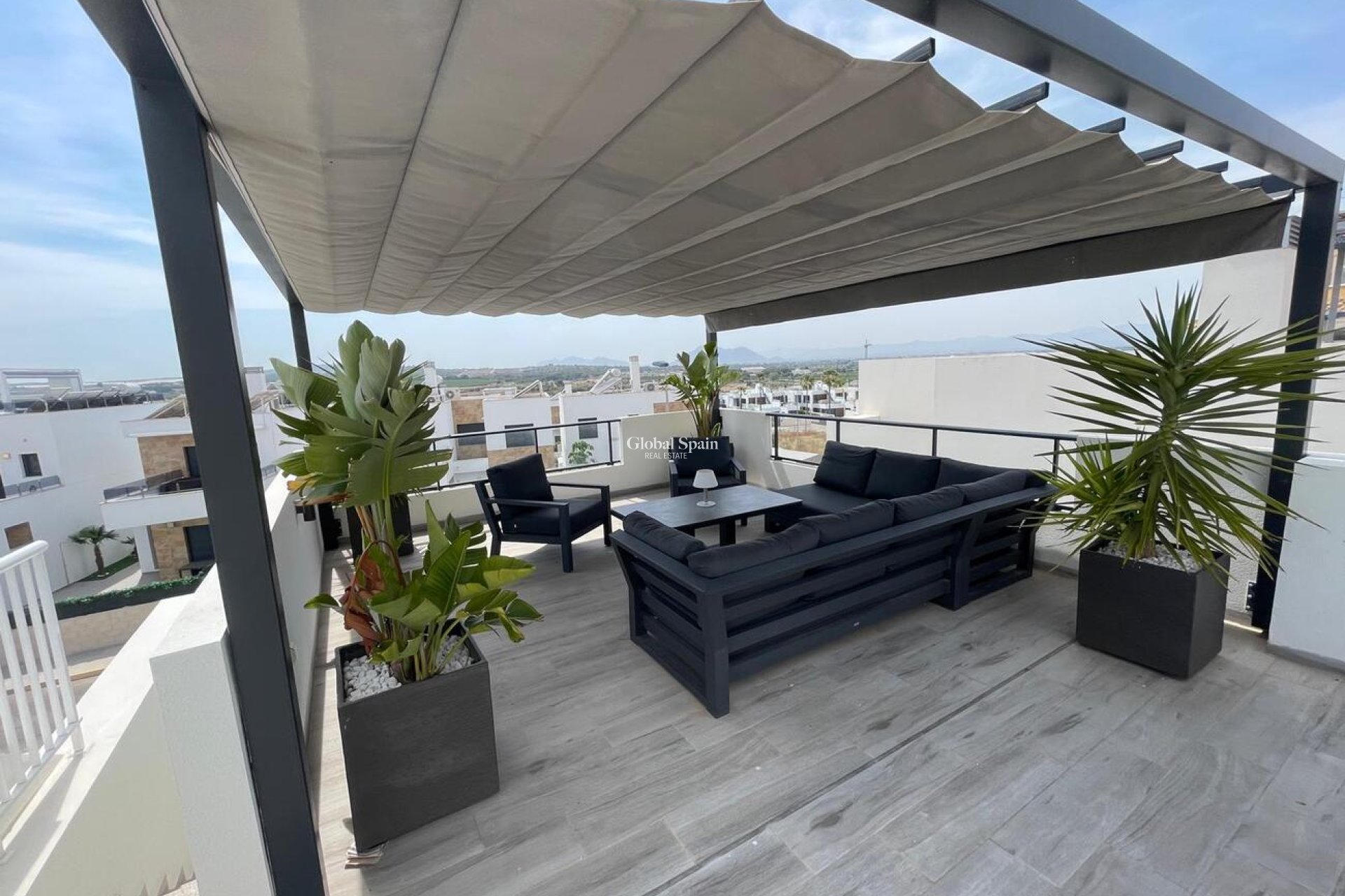 Resale - VILLA -
BENIJÓFAR