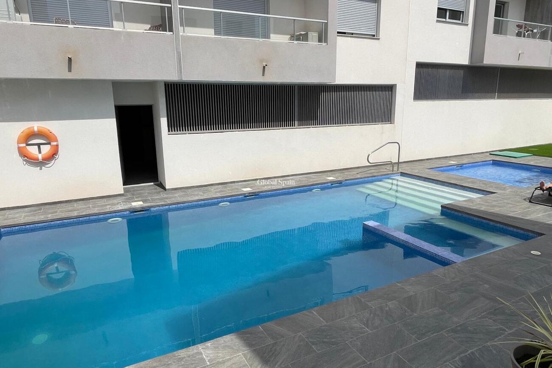 Resale - VILLA -
BENIJÓFAR