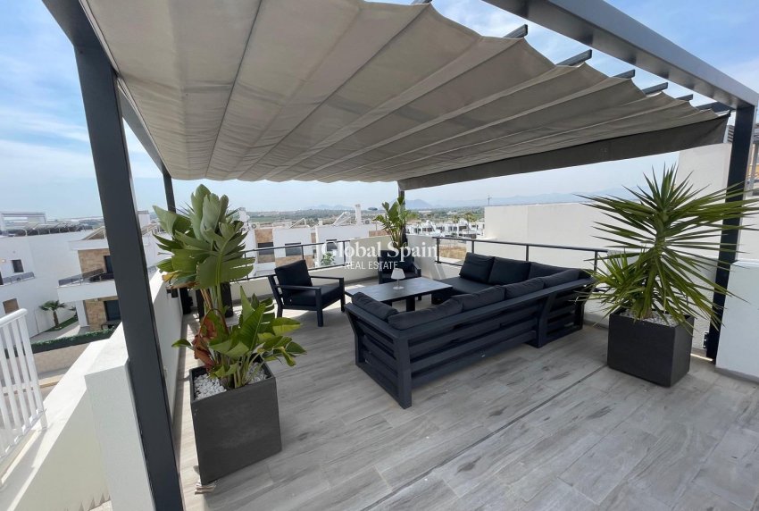 Resale - VILLA -
BENIJÓFAR