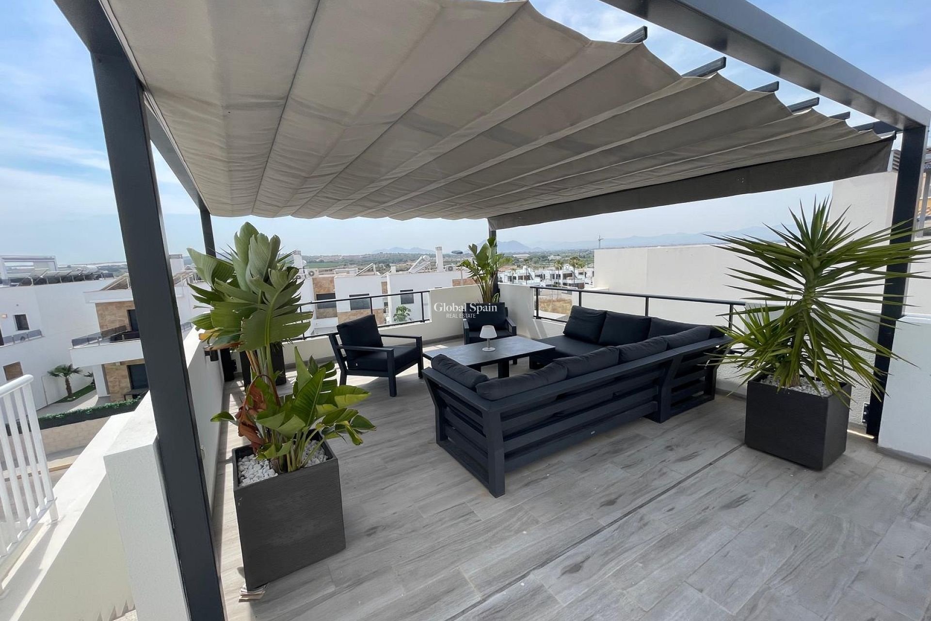 Resale - VILLA -
BENIJÓFAR