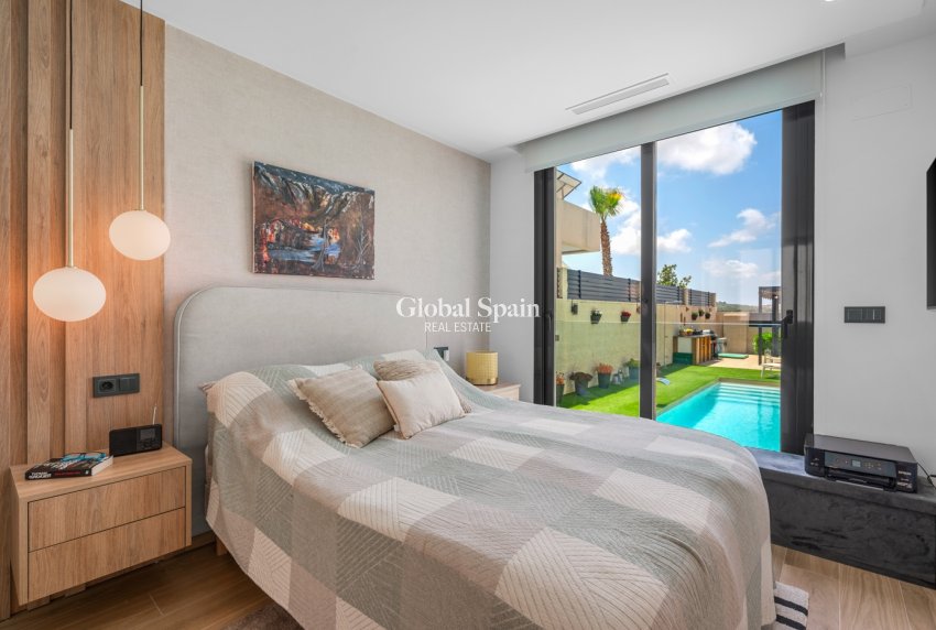 Resale - VILLA -
BENIJÓFAR