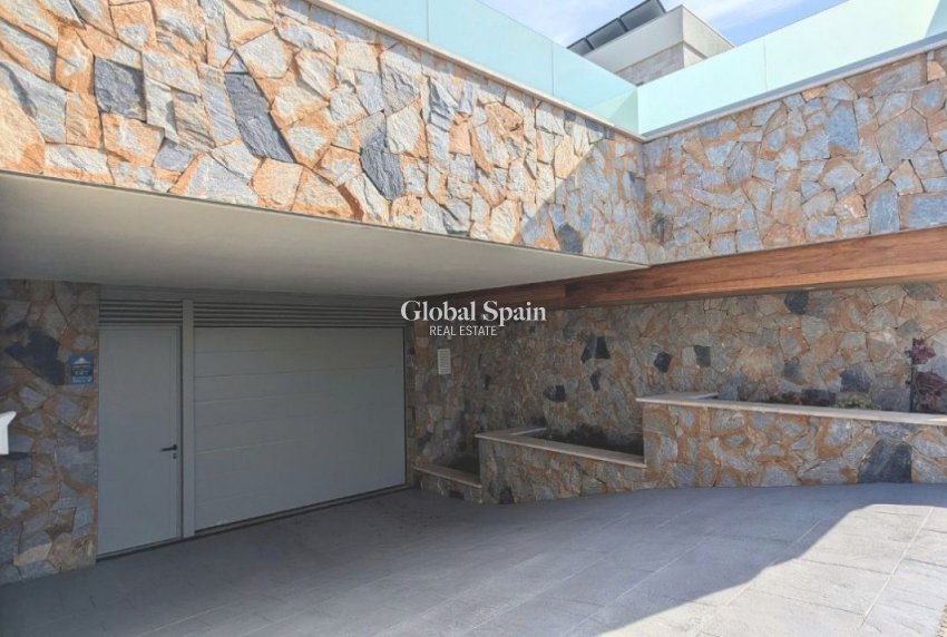 Resale - Villa -
BENIJÓFAR