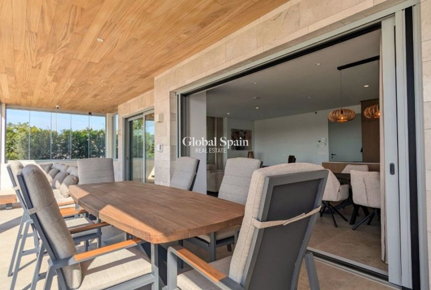 Resale - Villa -
BENIJÓFAR