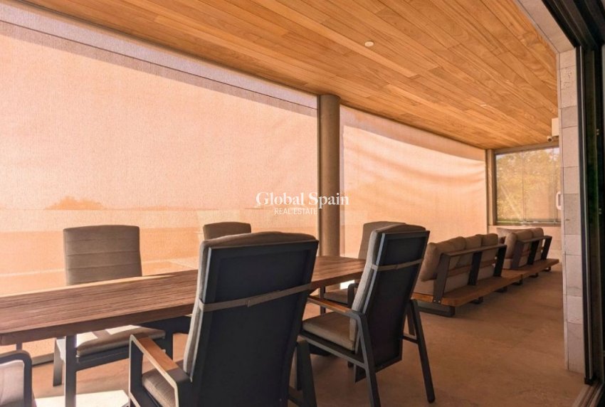 Resale - Villa -
BENIJÓFAR