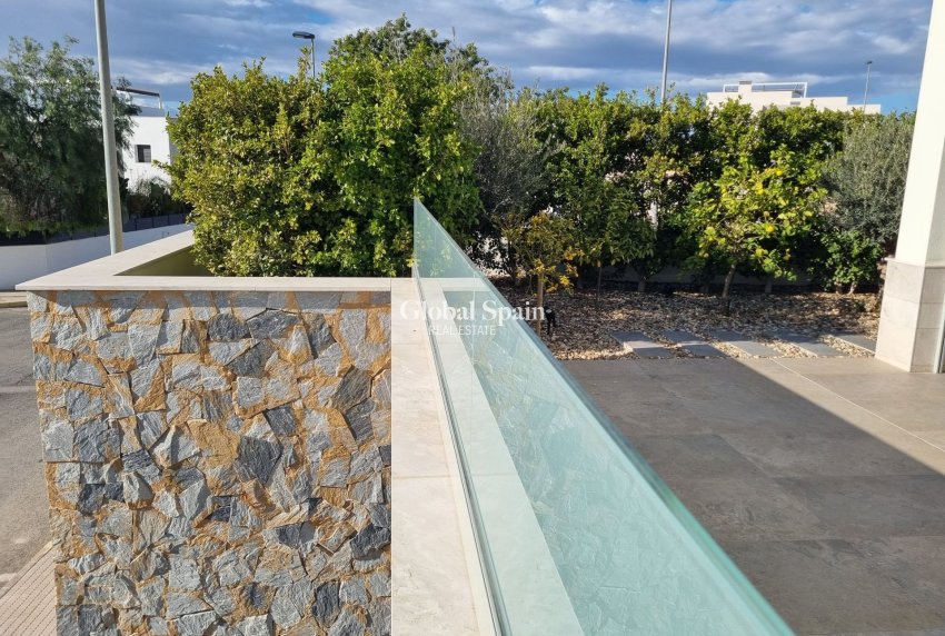 Resale - Villa -
BENIJÓFAR