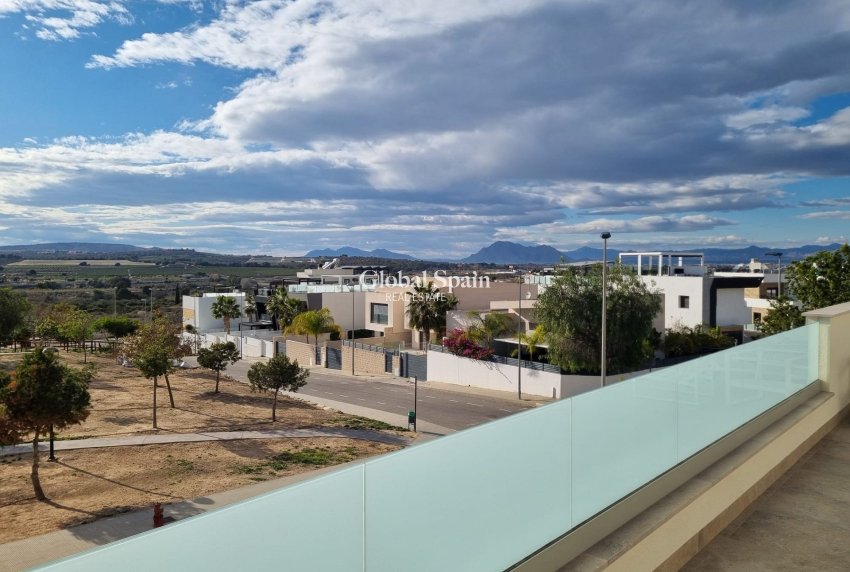 Resale - Villa -
BENIJÓFAR