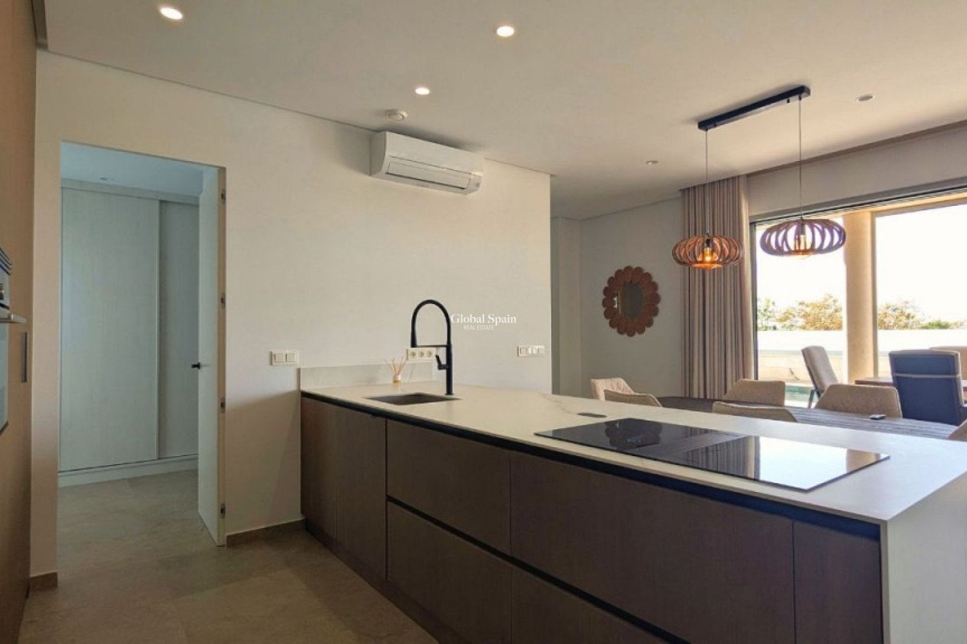 Resale - Villa -
BENIJÓFAR