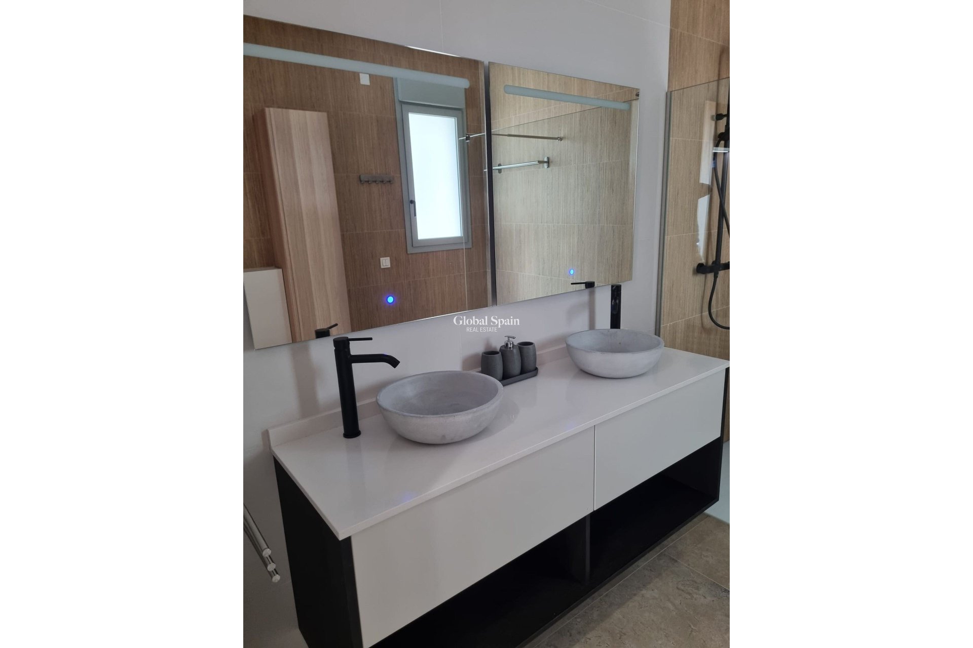 Resale - Villa -
BENIJÓFAR