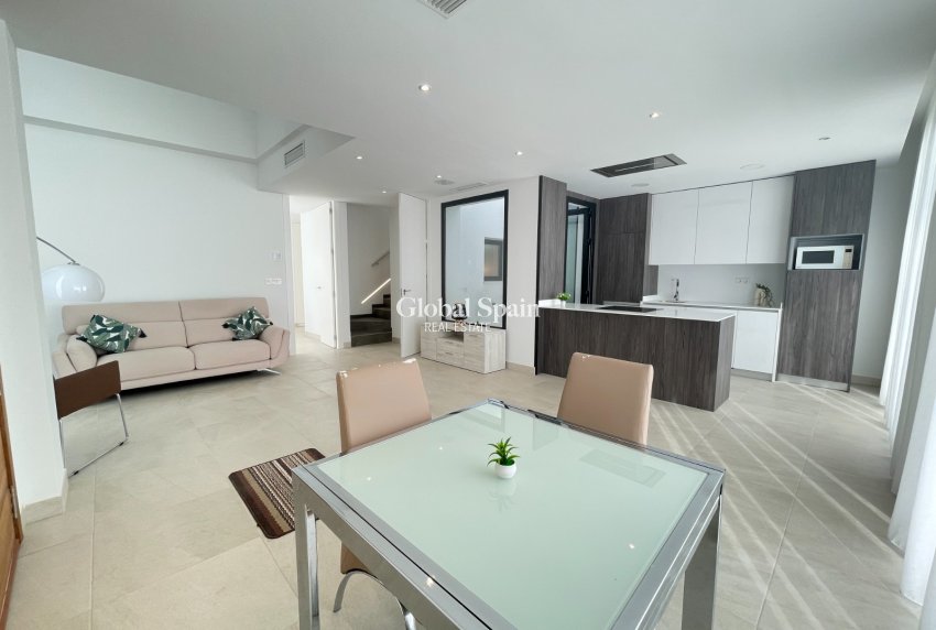 Resale - Villa -
BENIJÓFAR