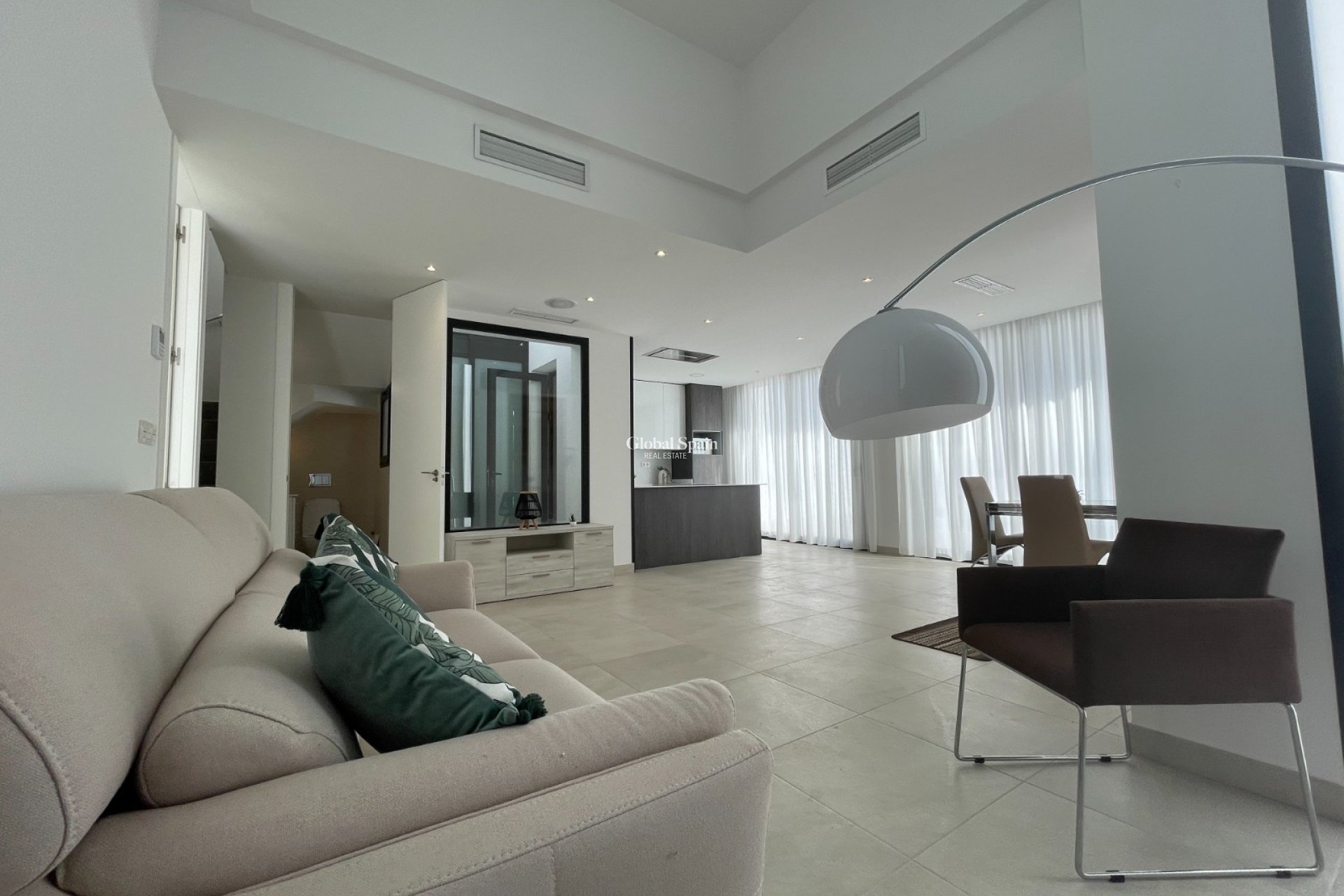 Resale - Villa -
BENIJÓFAR