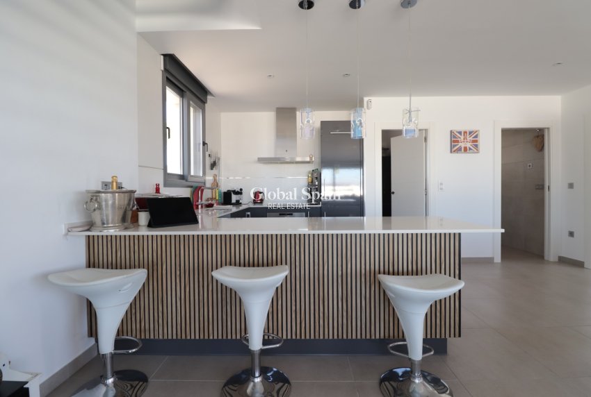 Resale - VILLA -
Benimar - Benimar III