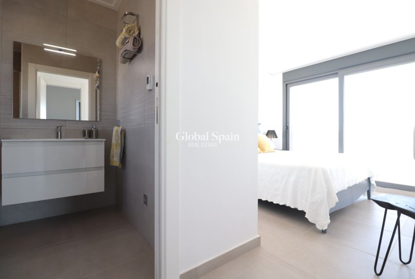 Resale - VILLA -
Benimar - Benimar III