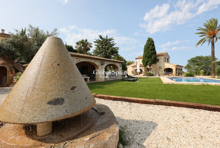Resale - VILLA -
BENISSA - Benissa
