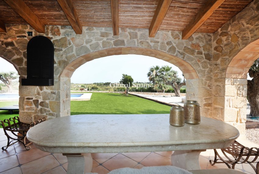 Resale - VILLA -
BENISSA - Benissa