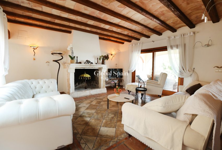 Resale - VILLA -
BENISSA - Benissa