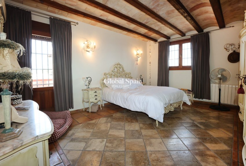 Resale - VILLA -
BENISSA - Benissa