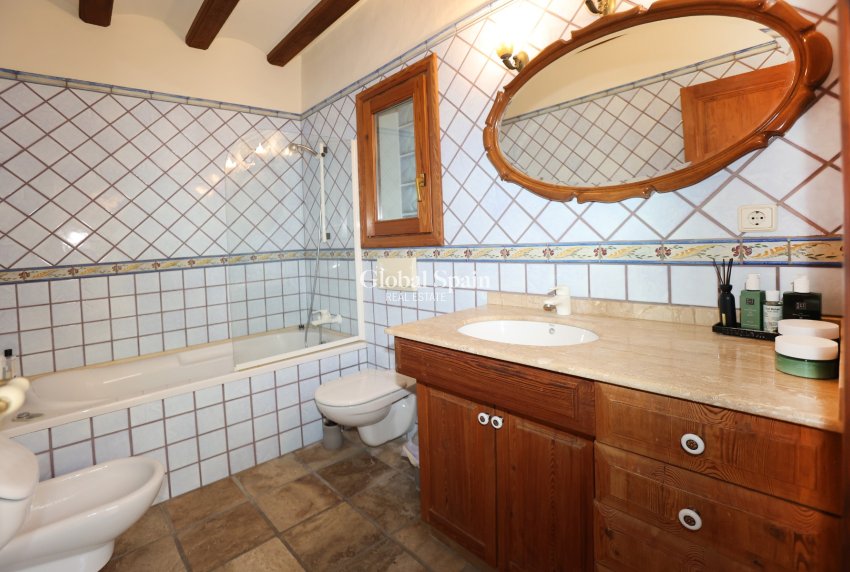 Resale - VILLA -
BENISSA - Benissa