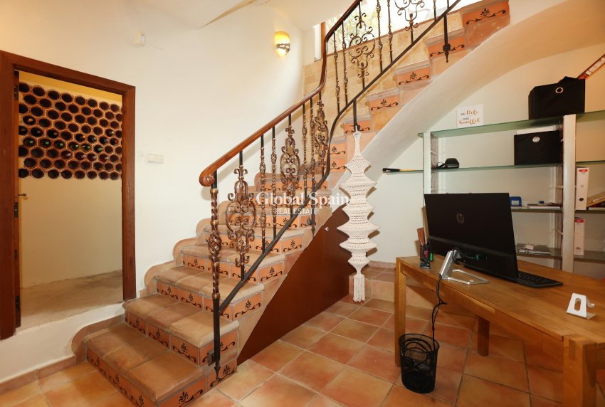 Resale - VILLA -
BENISSA - Benissa
