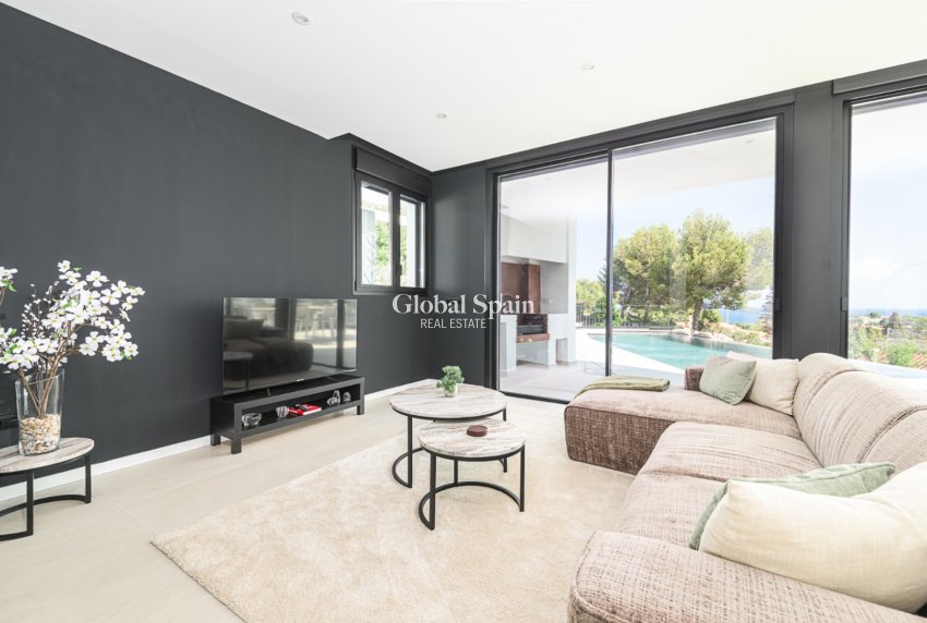 Resale - VILLA -
BENISSA - Costa Blanca