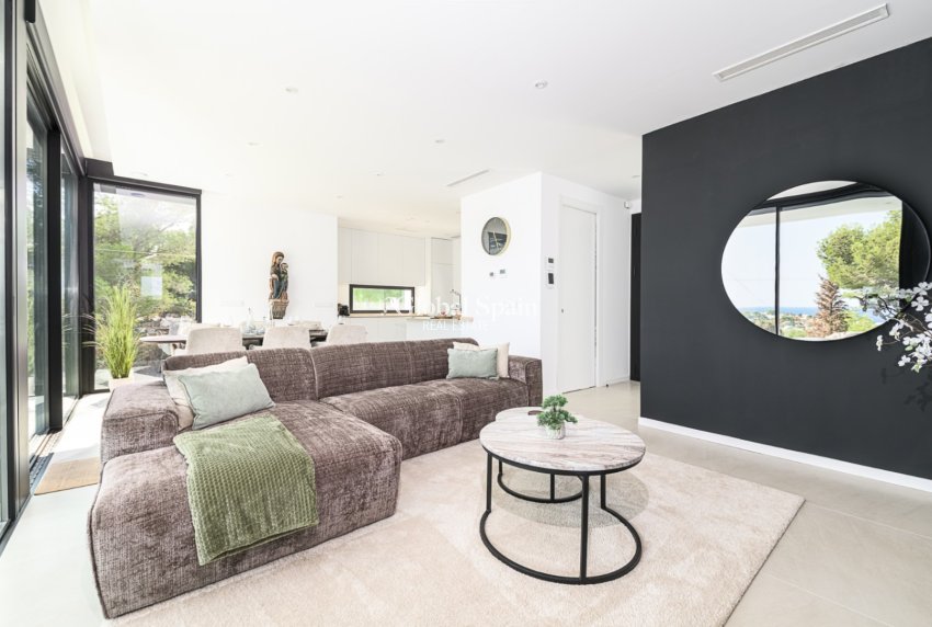 Resale - VILLA -
BENISSA - Costa Blanca