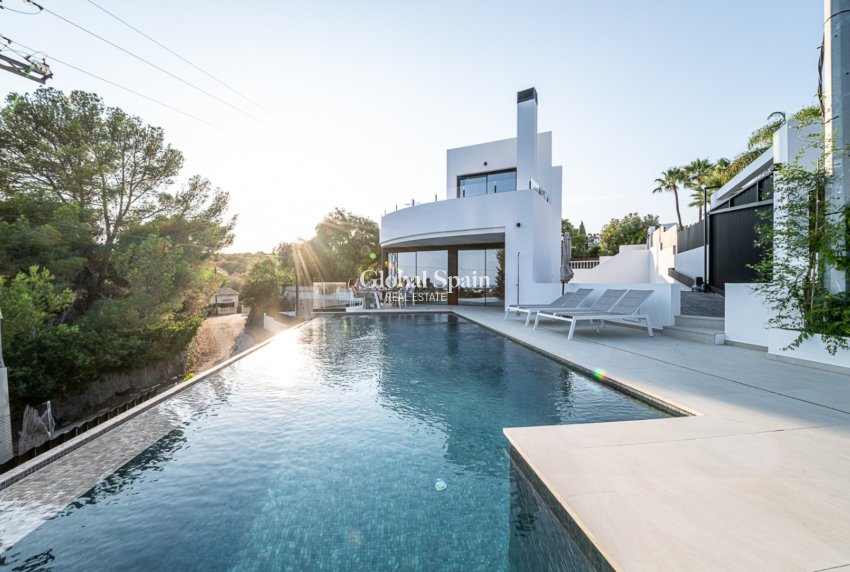 Resale - VILLA -
BENISSA - Costa Blanca