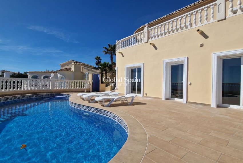 Resale - VILLA -
BENITACHELL - Cumbre del sol