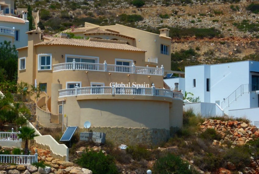 Resale - VILLA -
BENITACHELL - Cumbre del sol