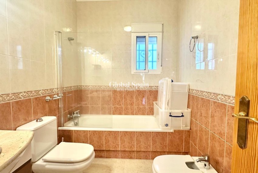 Resale - VILLA -
BIGASTRO - Comunidad Valenciana