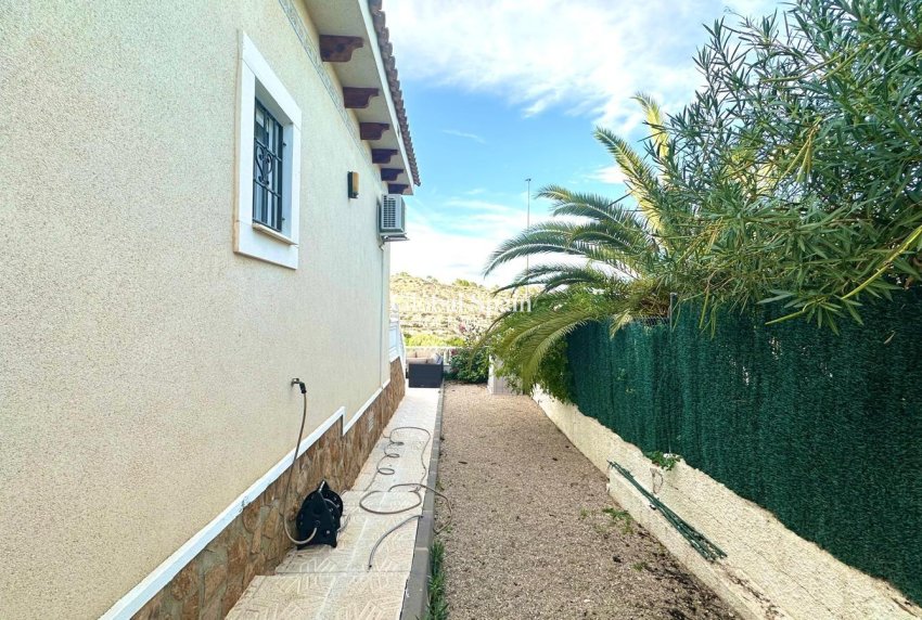 Resale - VILLA -
BIGASTRO - Comunidad Valenciana