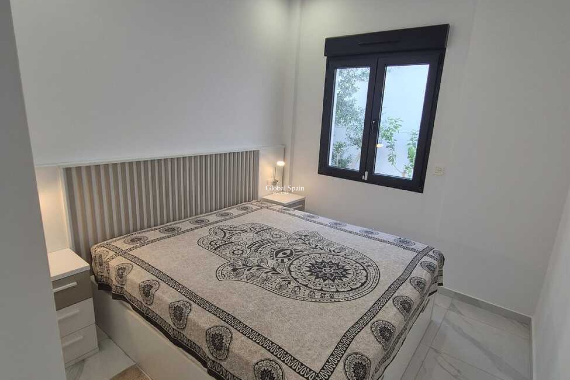 Resale - VILLA -
BIGASTRO - Inland