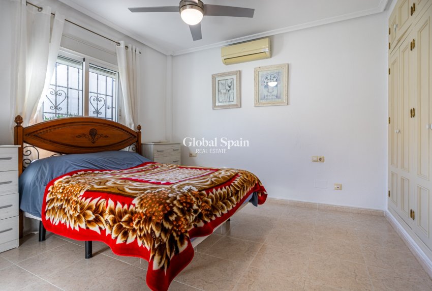 Resale - VILLA -
BIGASTRO - Inland