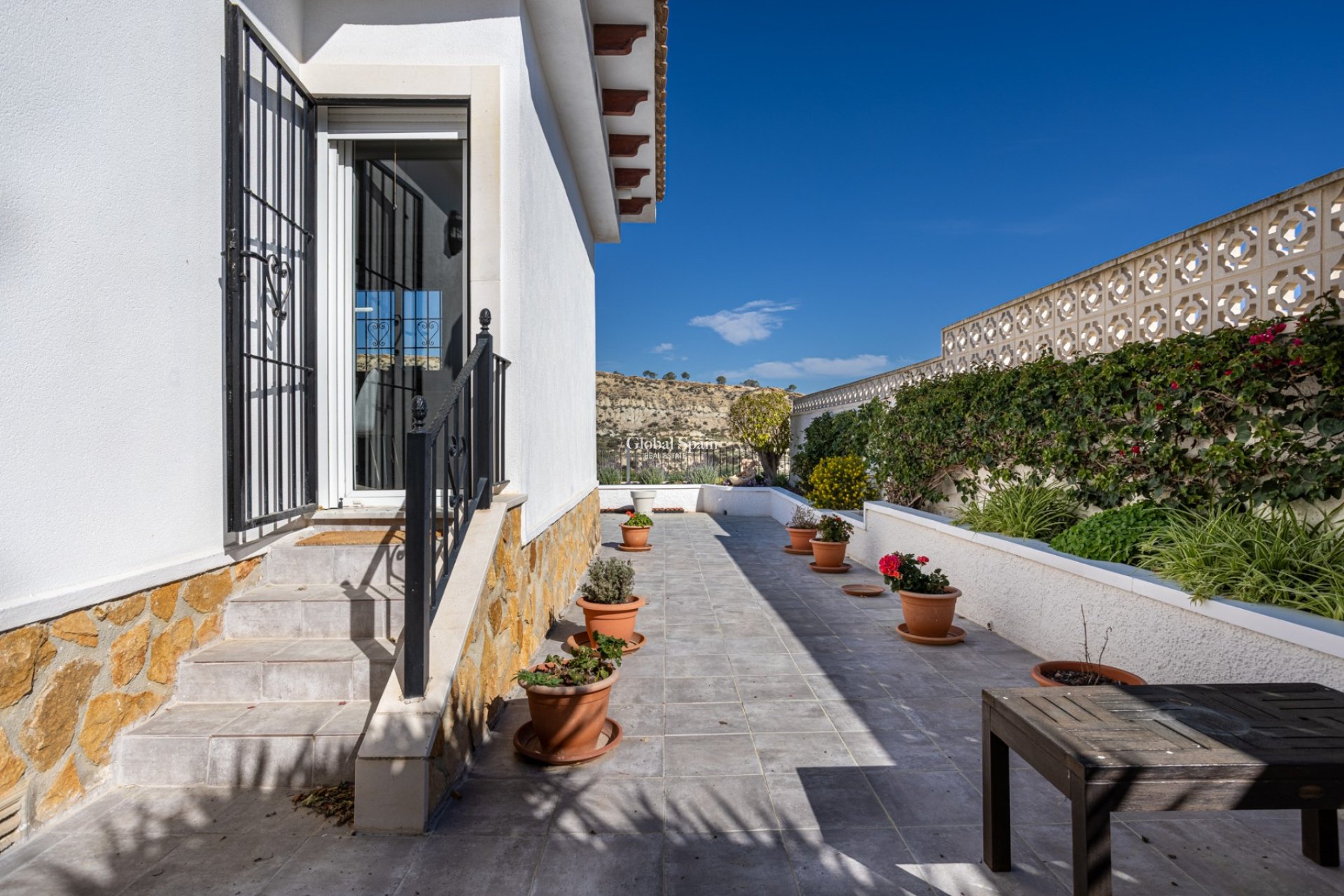 Resale - VILLA -
BIGASTRO - Inland