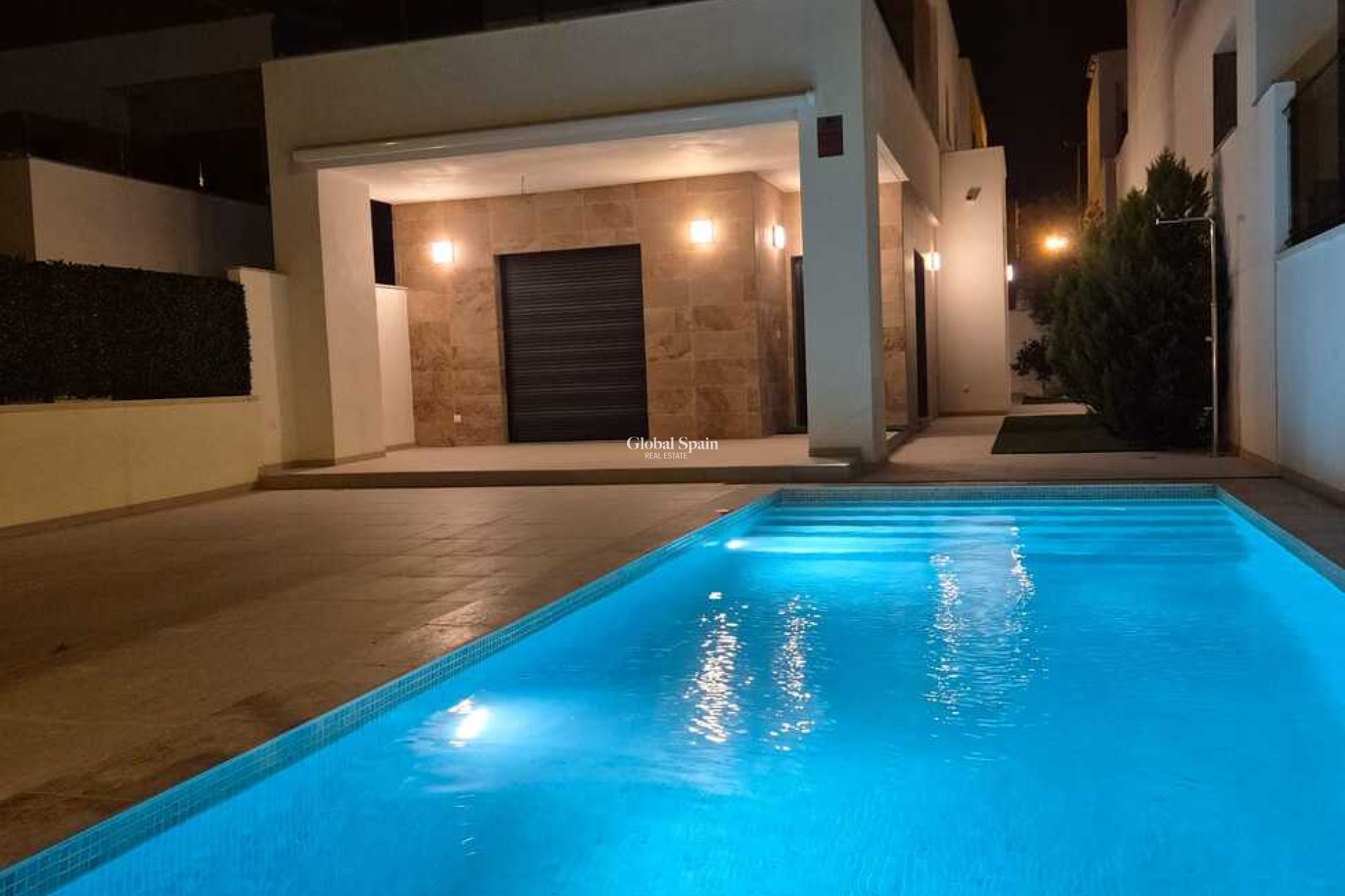 Resale - VILLA -
BIGASTRO - Inland