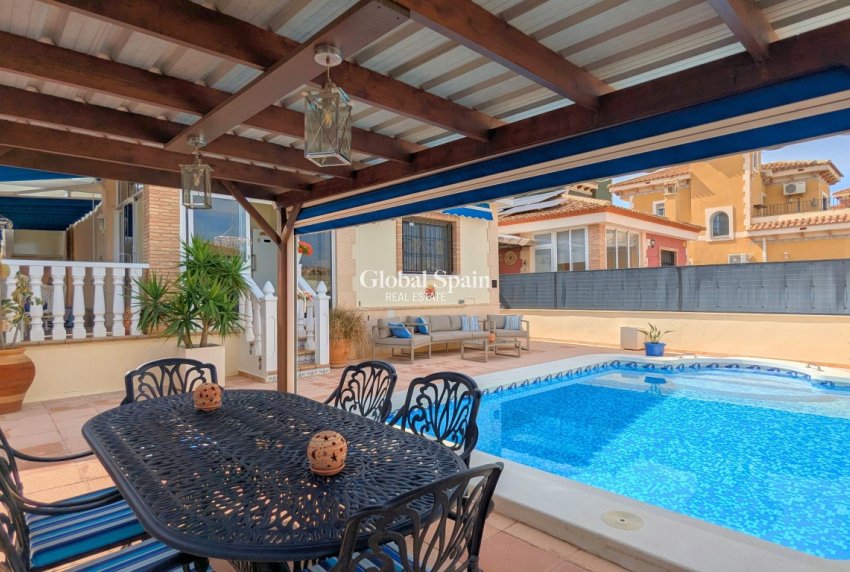 Resale - VILLA -
BIGASTRO - Inland